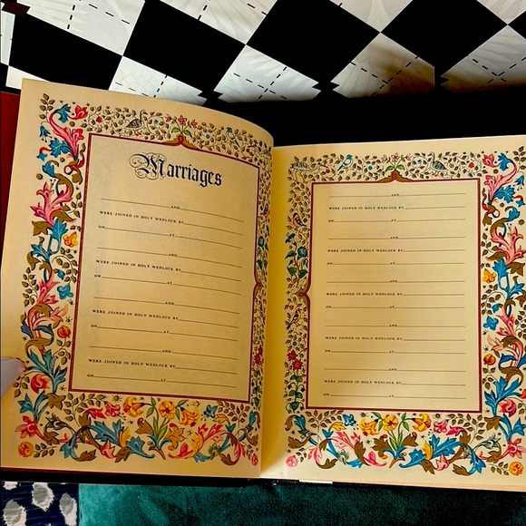 REMBRANDT Holy Bible — Family Bible – Ornate King James Version - HUGE - Picture 12 of 17